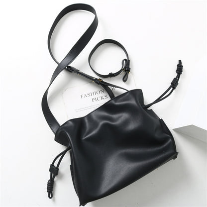 Black_Leather_Draw_Sting_Shoulder_Bag_3